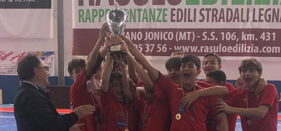 Il Bernalda Futsal premiato con la Supercoppa regionale Under 15 di calcio a 5